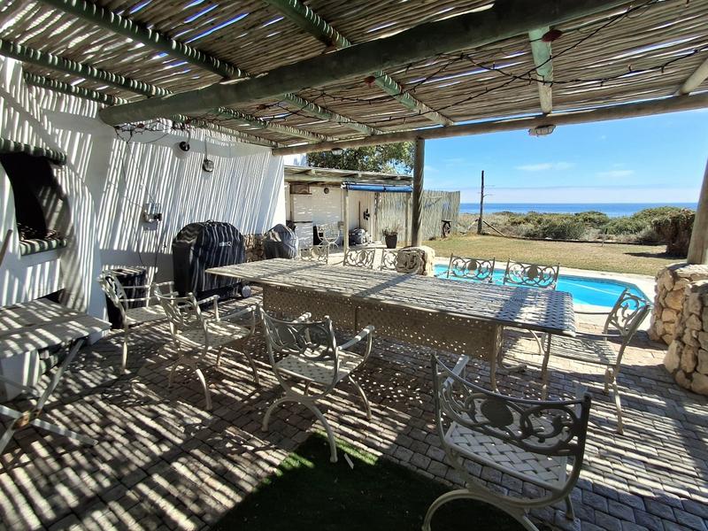 5 Bedroom Property for Sale in Duyker Eiland Western Cape